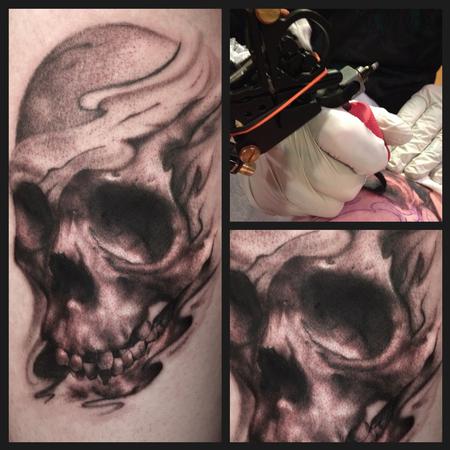 Ryan Mullins - black and grey realistic skull tattoo, Ryan Mullins Art Junkies Tattoo